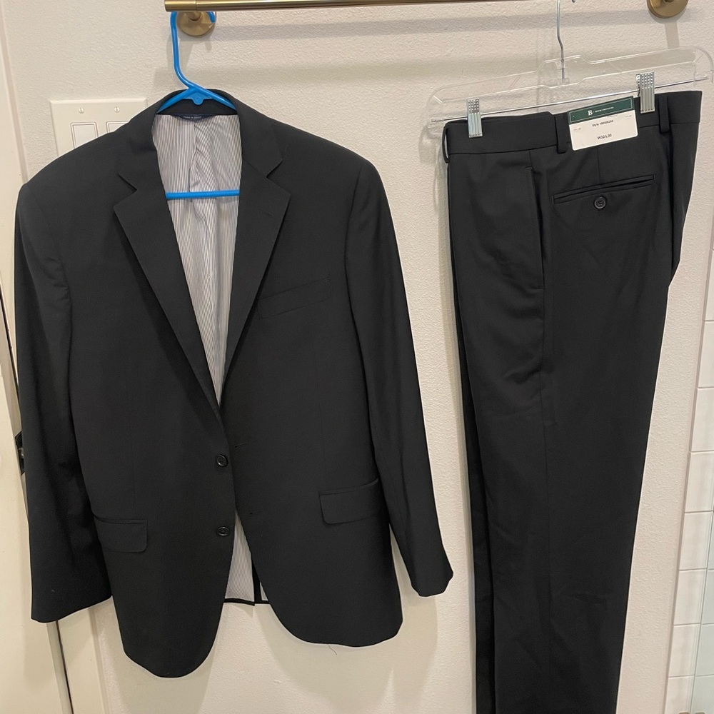 Blazer: Brooks Brothers Explorer; Regent Fit, Never Worn, Black, Notch Lapel 40R
